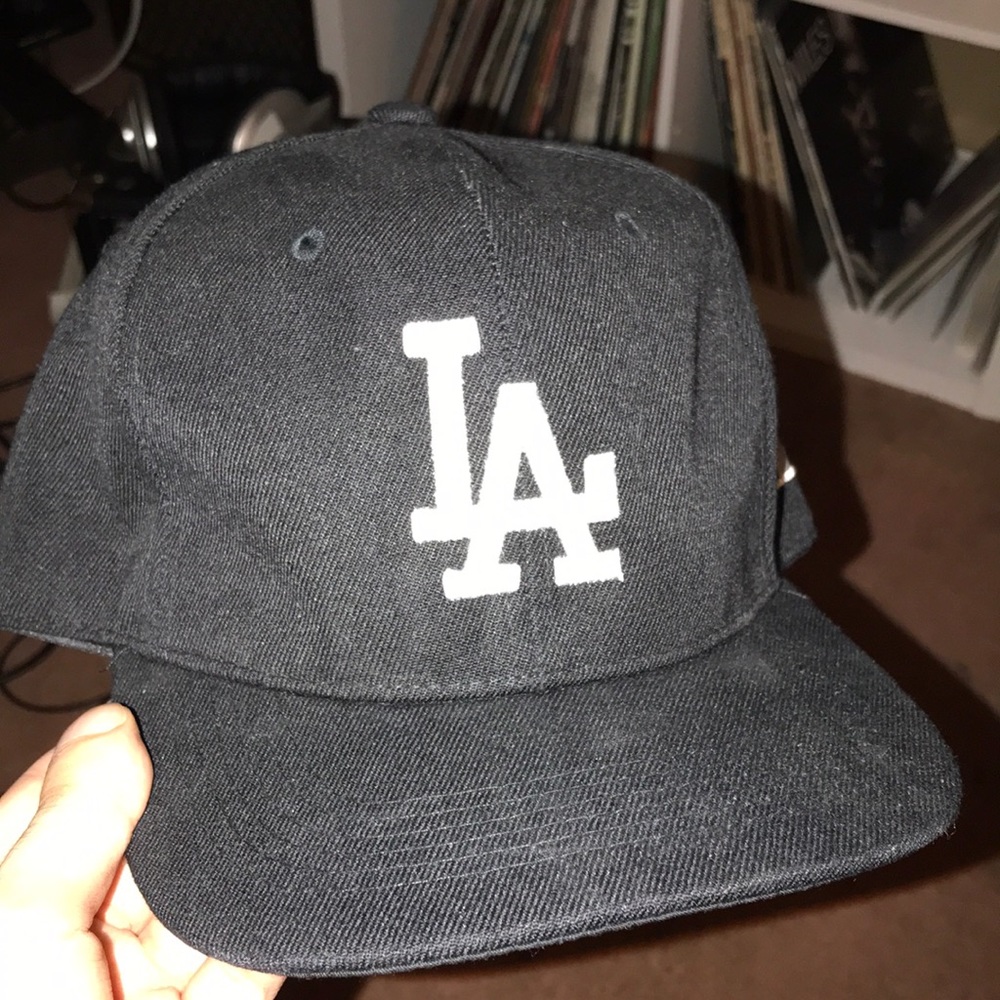Black dodgers snapback